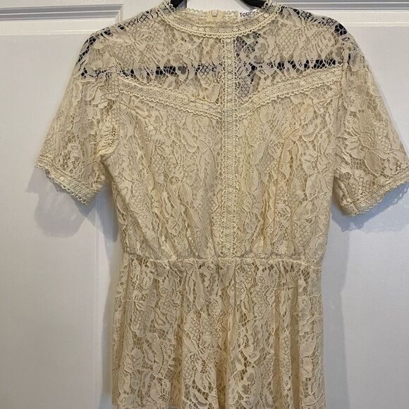 Lace peplum top  - Picture 2 of 4